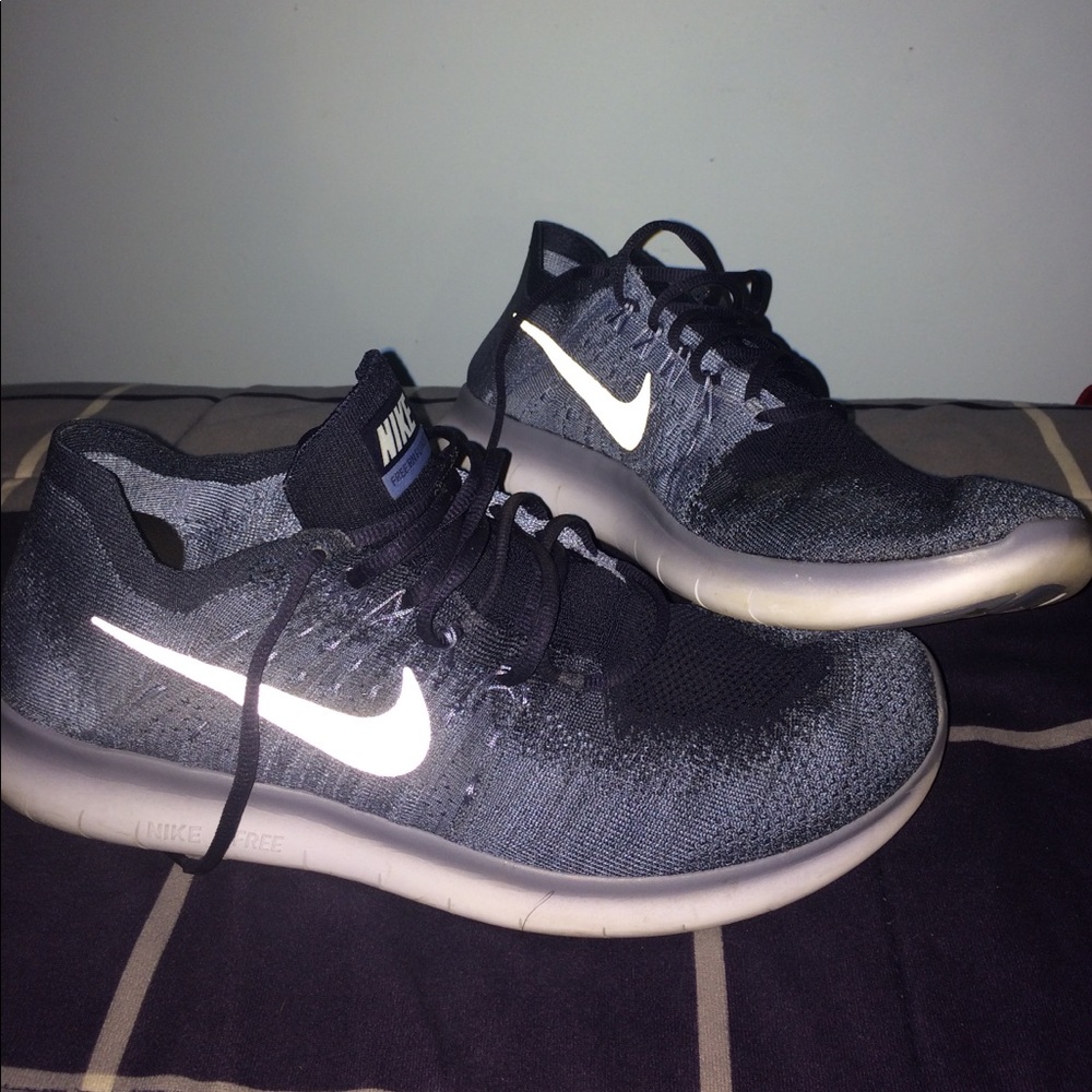 Nike Flyknit Free Run